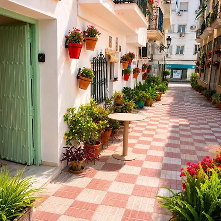 Apartment 3bd Design - Pool - 5 Min Walk